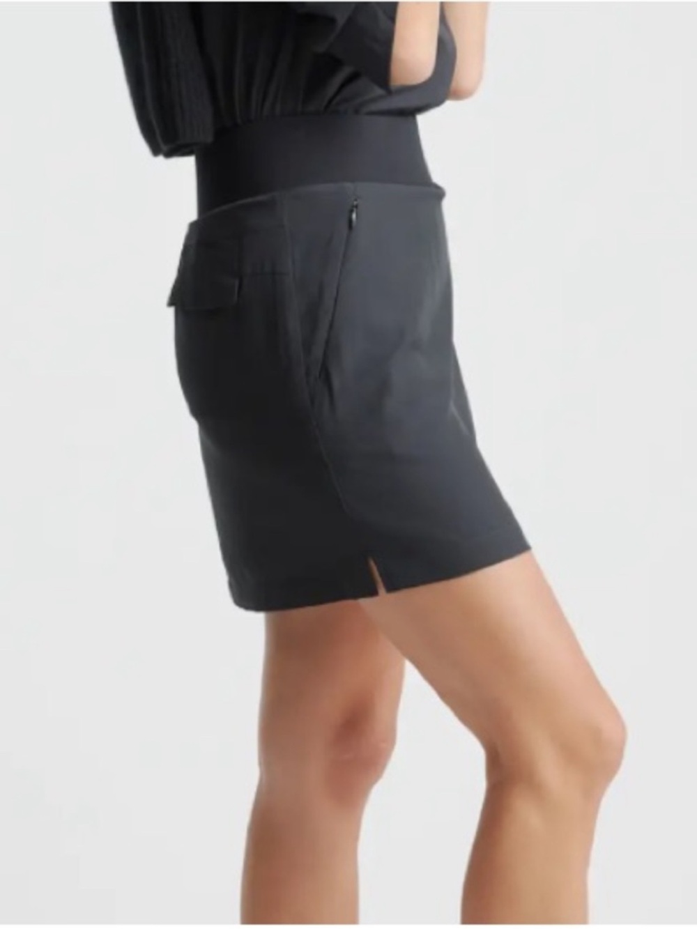 Quince Performance Tech Skort Black - Women’s Small